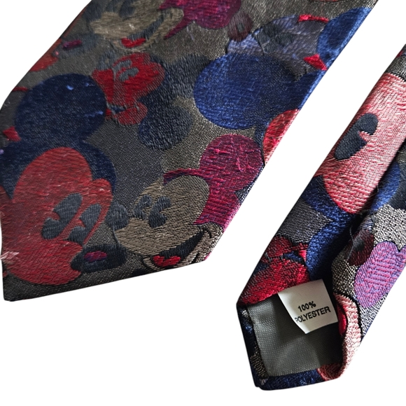 Lot of 4 Disney Mickey Mouse Donald Duck Men's Ties - Picture 6 of 8